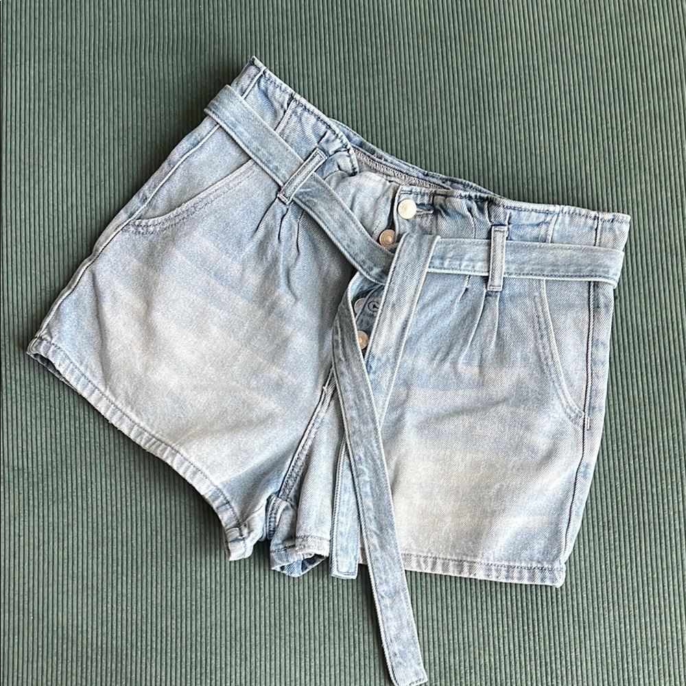 American Eagle Outfitters Blue Jean Shorts Distressed Mid-Thigh